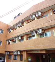 駒沢女子学生会館外観